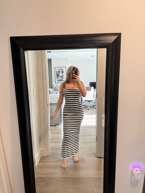 Edikted Black & White Strapless Maxi Dress